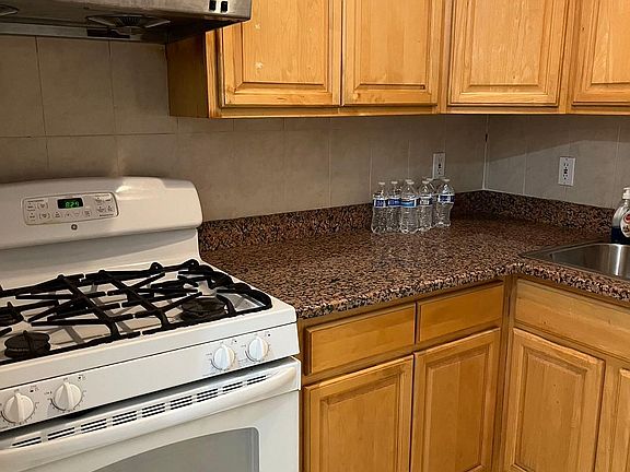 5th image of 23018 58th Ave #2FL