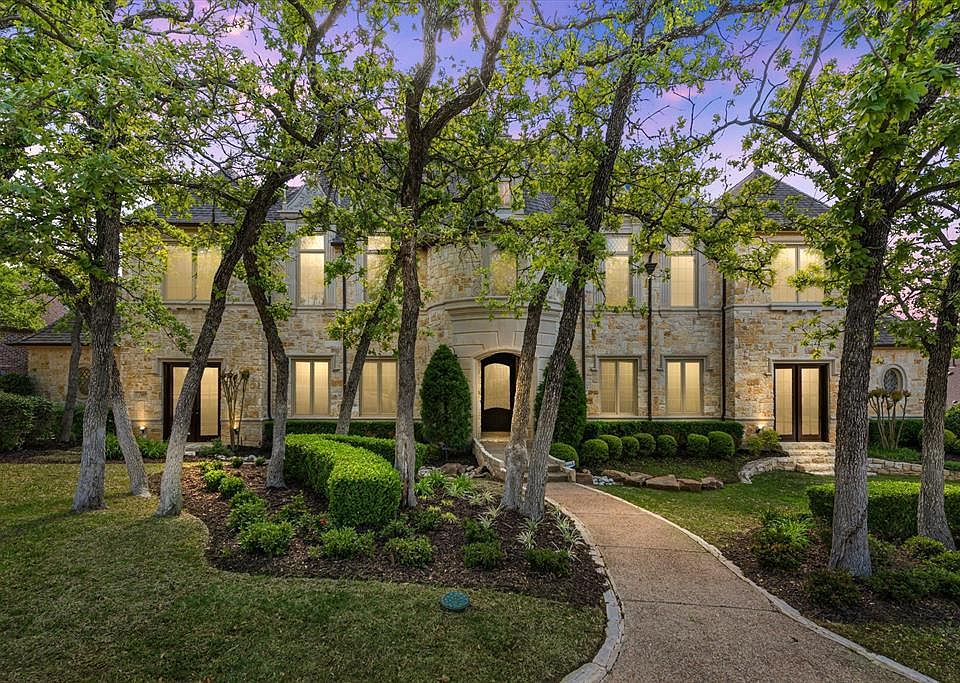 1st image of 407 Hogans Dr