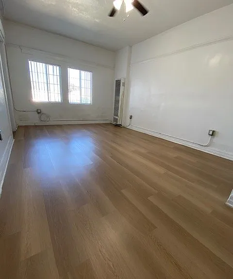 5414 S. Main St. — Photo 8