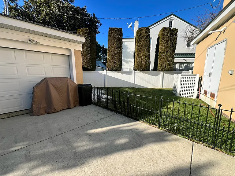 2 Circle Dr — Photo 28