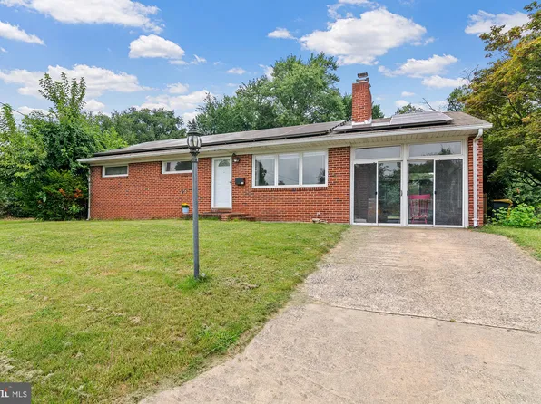 108 Chalmers Ave, Glen Burnie, MD 21061