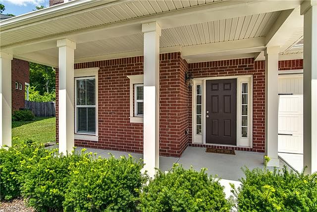 2nd image of 2137 Bluejay Ct