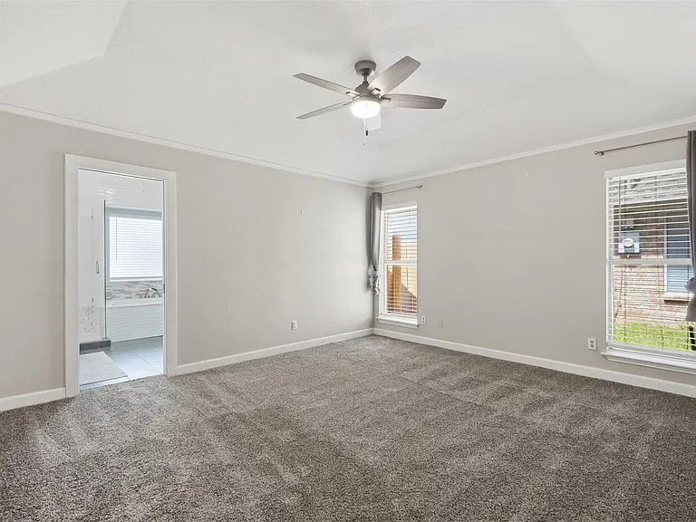 410 Roundabout Dr — Photo 20
