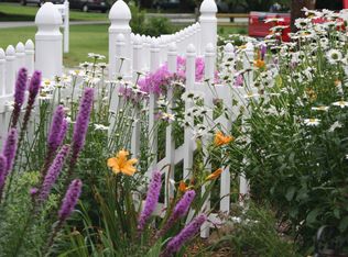 13 Park Pl, Niantic, CT 06357