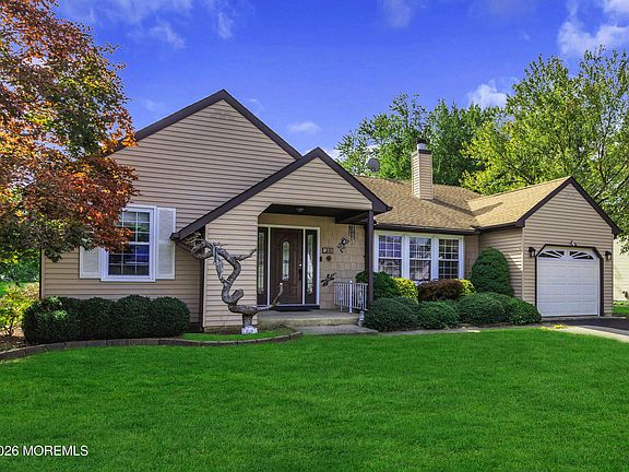 2nd image of 4 Ashley Road