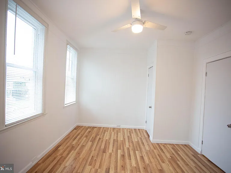 3702 Hayward Ave — Photo 9
