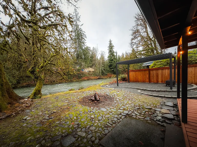 23418 N River Dr — Photo 15