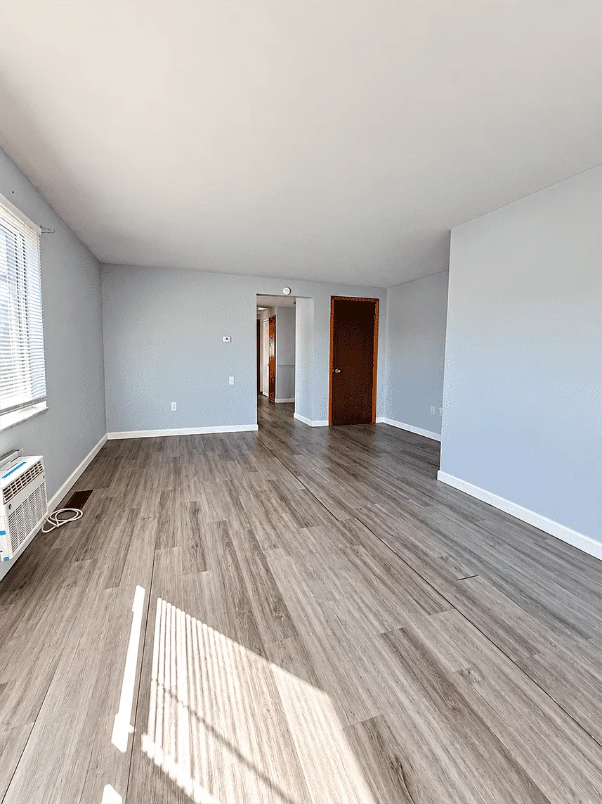 1 bed, 900 sqft, $850 — Photo 3