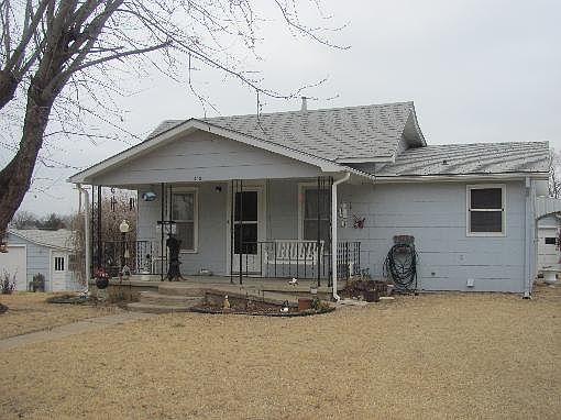 1st image of 419 W Kansas St