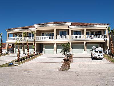 Bayscape Townhomes