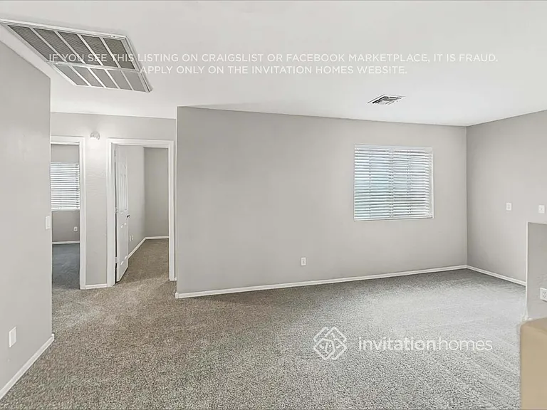 423 S Sabrina — Photo 19