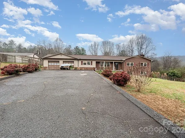 4458 Johnson Bridge Rd #A, Hickory, NC 28602