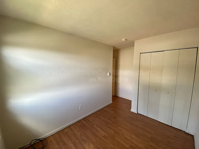 624 Highview Ct — Photo 16