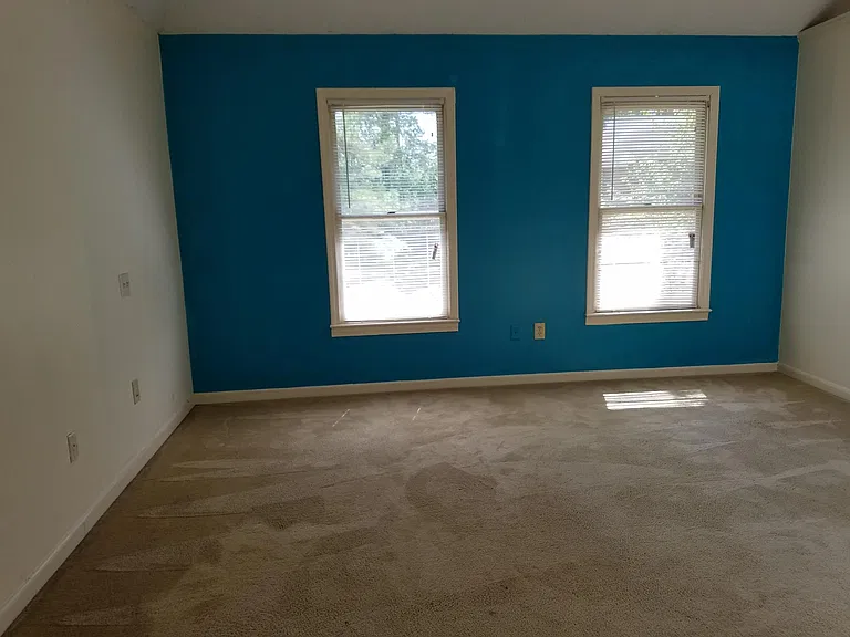 954 Glastonbury Cir #B — Photo 11