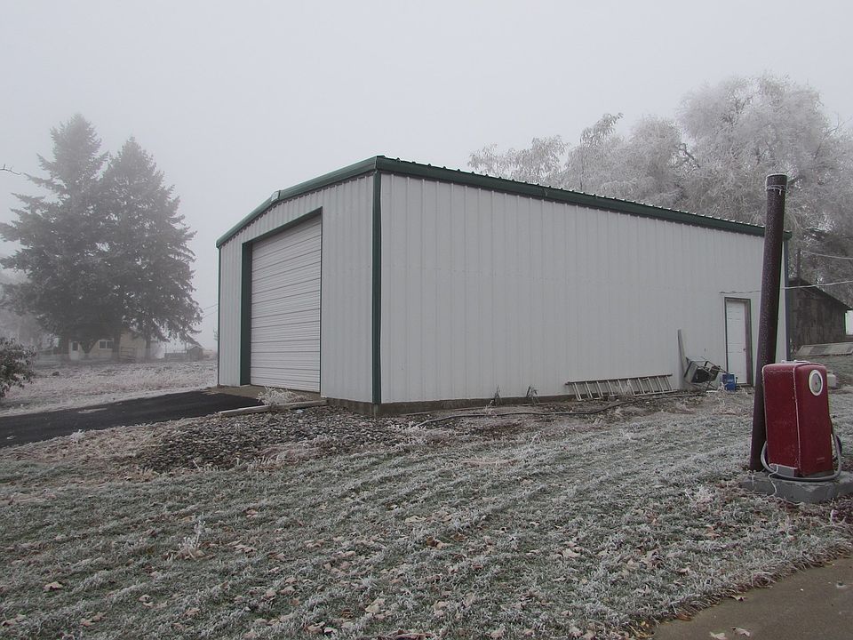 2nd image of 251 Roberts Rd
