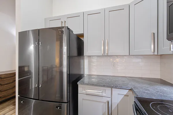 321 S Salina St #203 — Photo 6