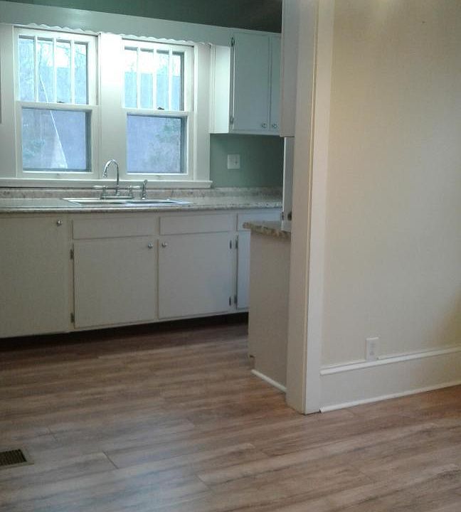 2nd image of 534 Salisbury Rd