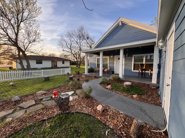 4316 Pickett St, Greenville, TX 75401