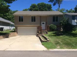 38201 N 5th Ave, Spring Grove, IL 60081