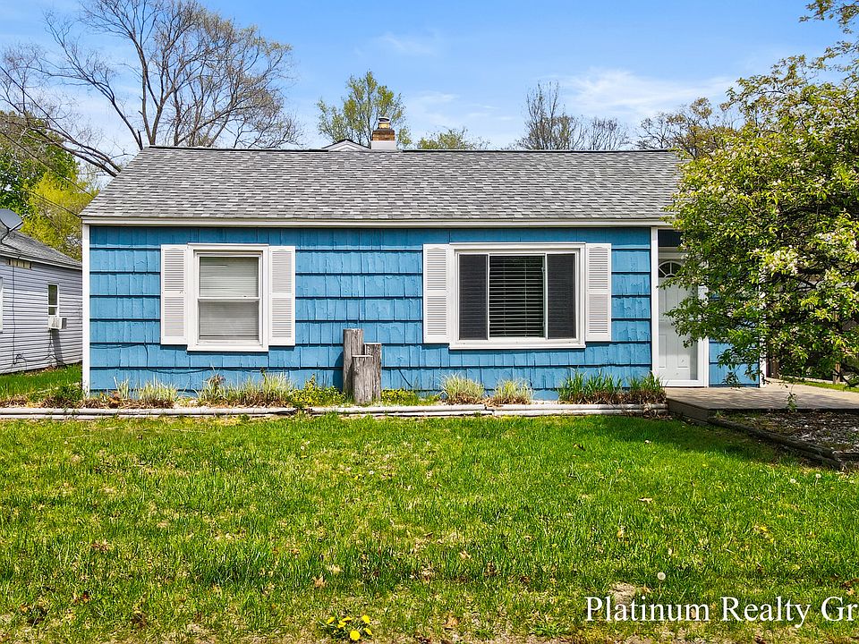 2390 Greenwood St, Muskegon, MI 49441 | MLS #26021148 | Zillow