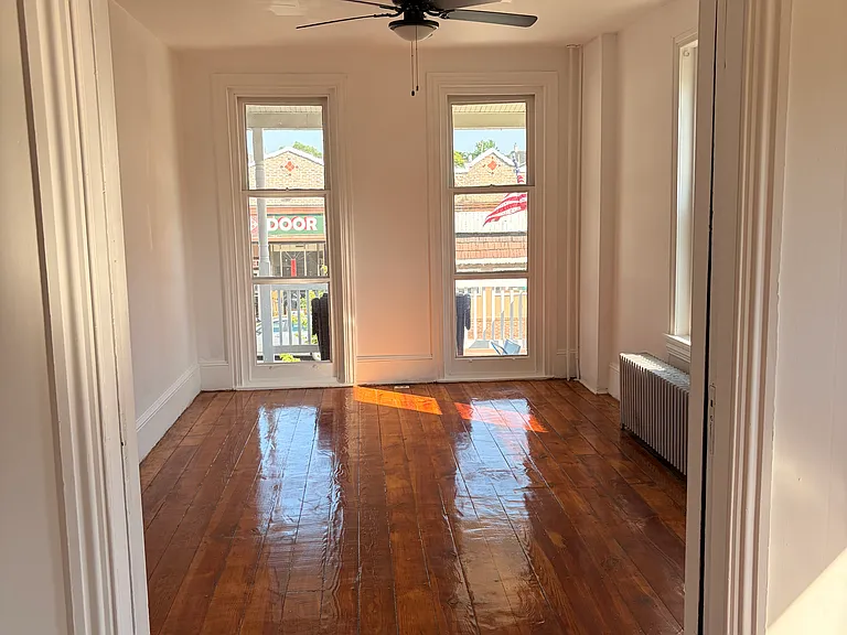 325 Main St #1 — Photo 2