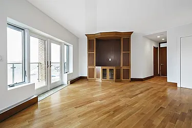 Sold by Avenue Sotheby's International Realty