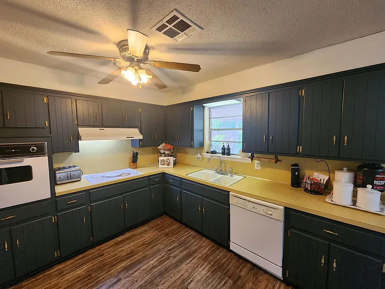 1 Cheyenne Dr — Photo 8