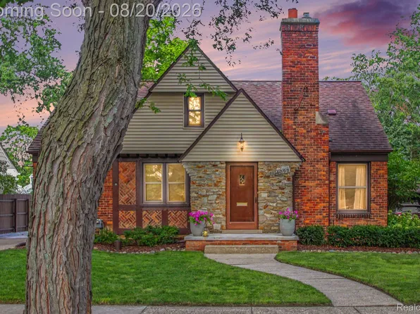 4098 Wakefield Rd, Berkley, MI 48072