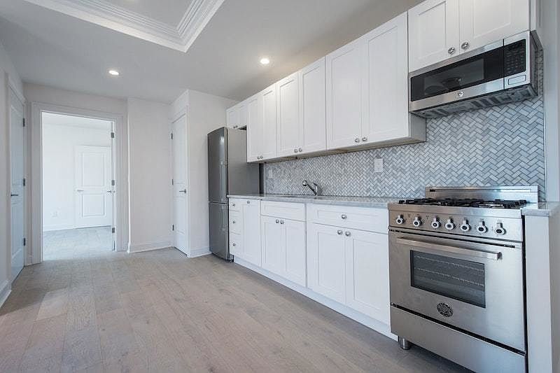 1st image of 364 Lincoln Pl #108