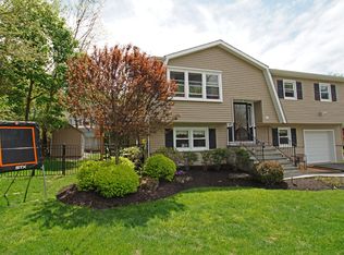 100 Shore Rd, Andover, NJ 07821