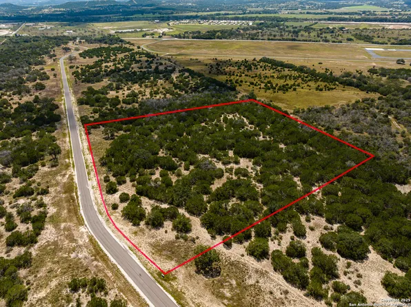 256 Dark Sky Path LOT 3, Kerrville, TX 78028