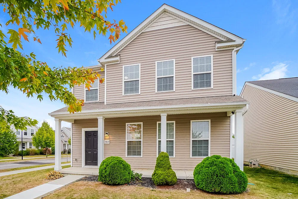 3 bed, 2.5 bath, 1926 sqft, $2,785 — Photo 1