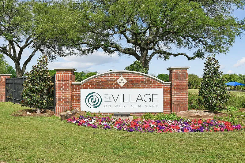 The Village on West Seminary — Photo 3