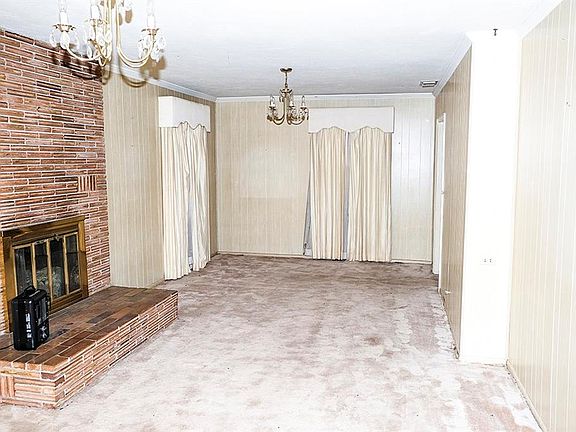 4th image of 1314 N Mill St