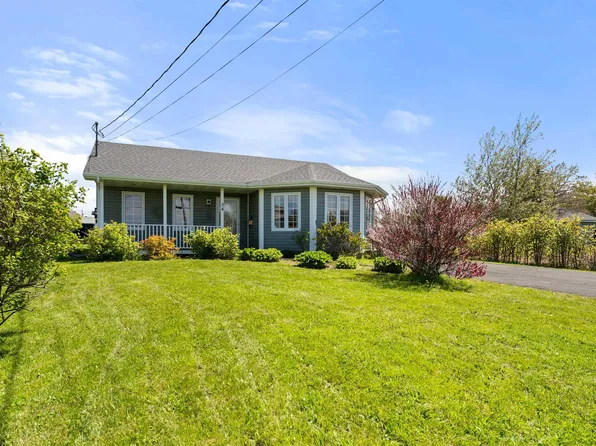 34 Water St, Glace Bay, NS B1A 1R3