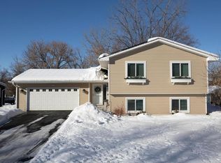 6780 Penamint Ln, Chanhassen, MN 55317