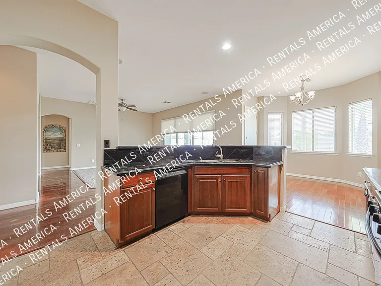 14712 W Edgemont Ave — Photo 5