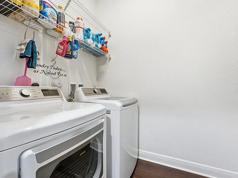 3221 Johns Pl — Photo 11