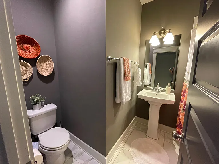 1607B Douglas Ave — Photo 10