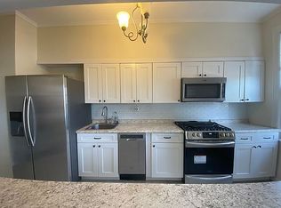 73-25 71st St #2, Ridgewood, NY 11385