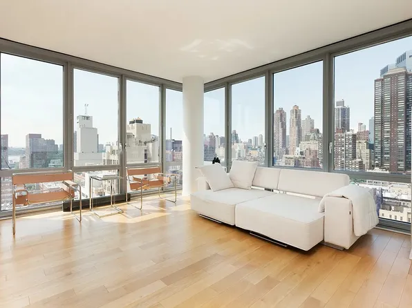 310 West 52nd Street 18H image 1 of 6