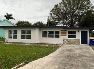 3040 SE Lime Tree Ter, Stuart, FL 34997