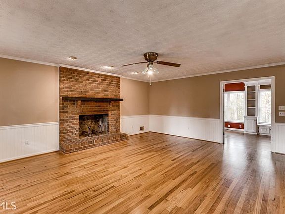 5th image of 624 Caisson Dr NW
