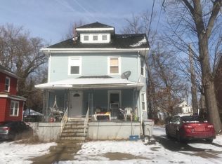 216 W Grape St, Vineland, NJ 08360