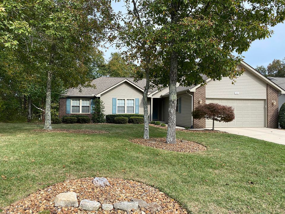 1st image of 476 Snead Dr