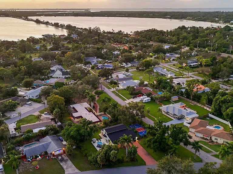 Neighborhood