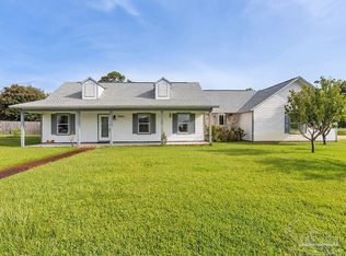 7524 N Shores Dr, Navarre, FL 32566