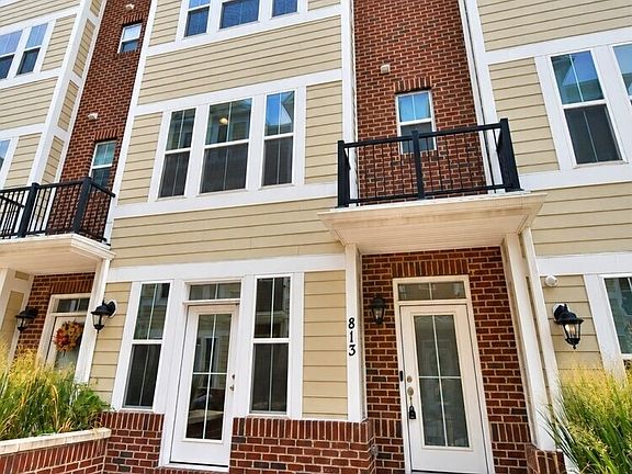 2nd image of 813 Francis Harris Pl