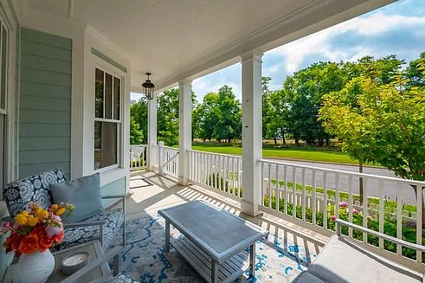 5050 Nelson Dr — Photo 2