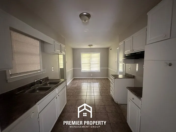2462 Kimbark Woods Cv — Photo 4